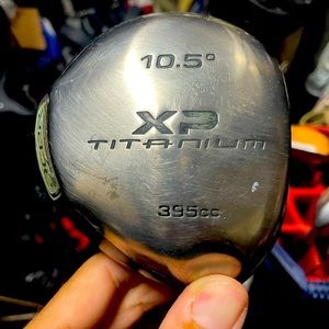 Acer XP titanium driver in right handed  10.5 deg